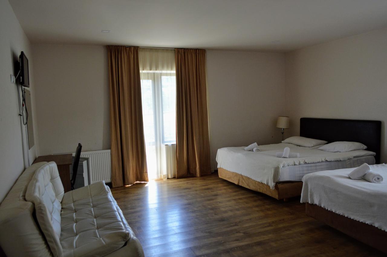 New White House Hotel Bakuriani Exterior photo