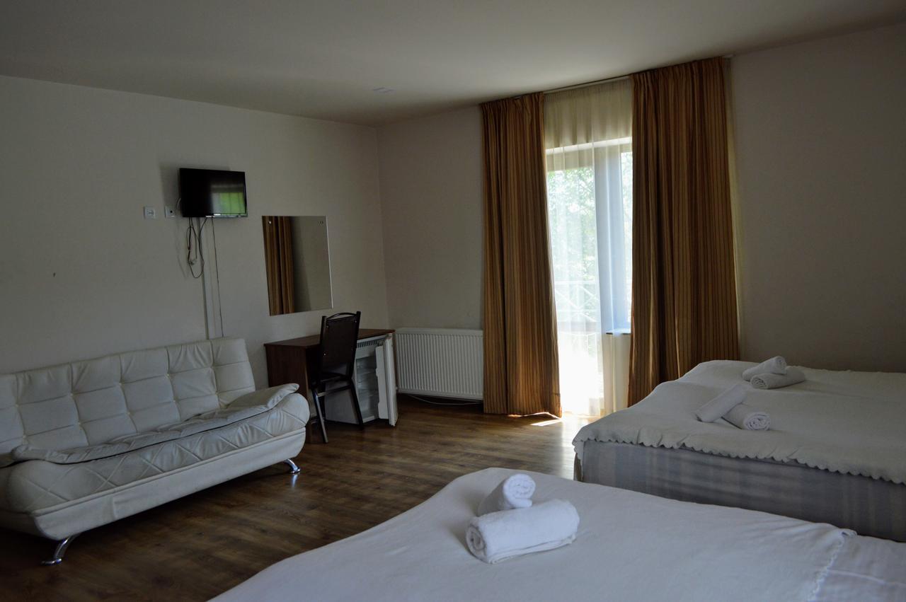 New White House Hotel Bakuriani Exterior photo